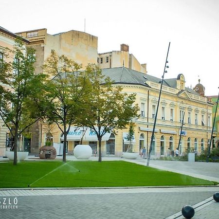 Ruben Apartman City Center Debrecen Esterno foto